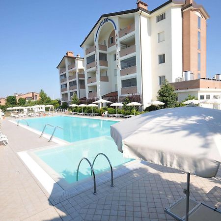 Residence Cleo Llido Degli Estensi Eksteriør billede