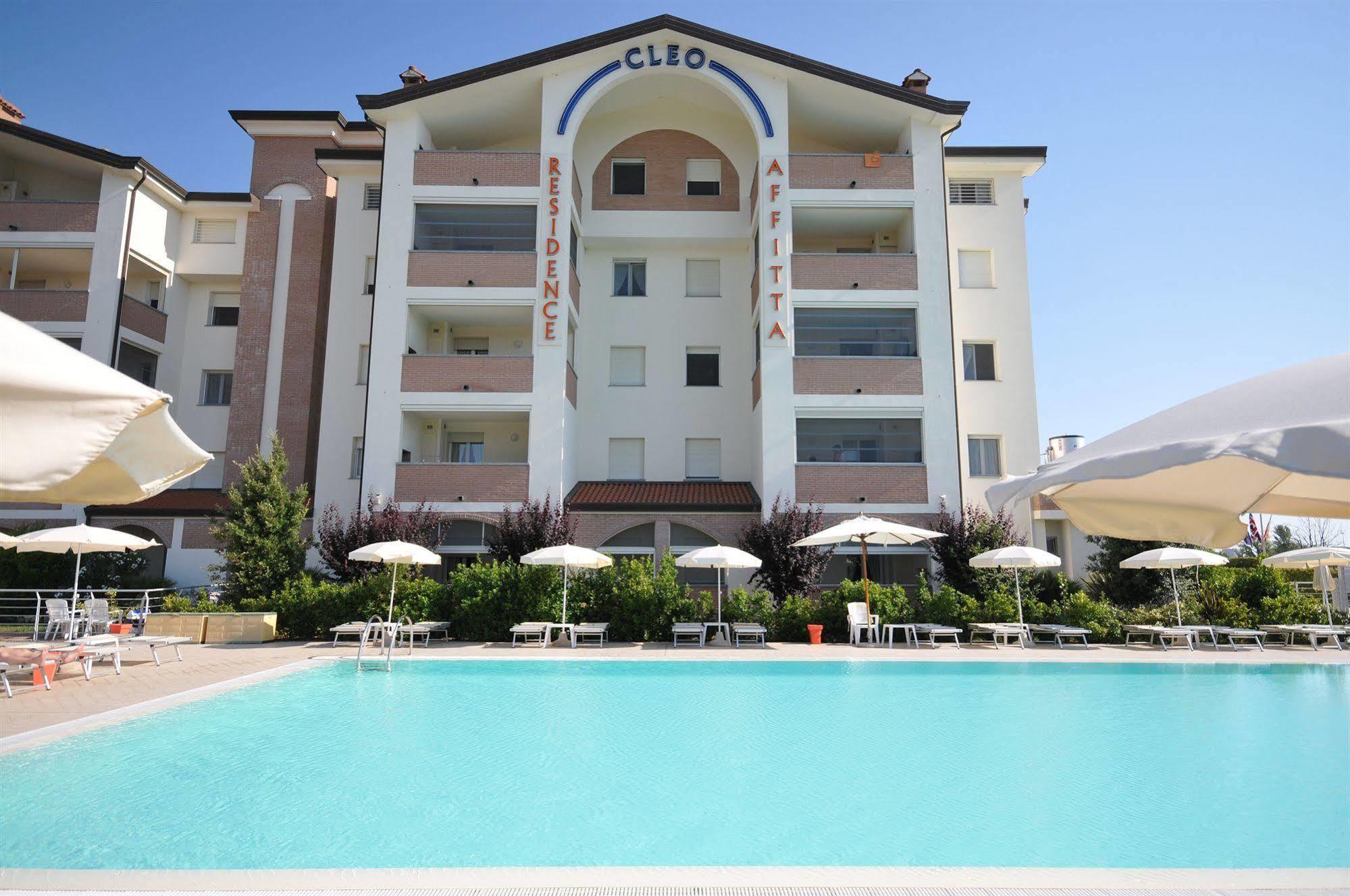 Residence Cleo Llido Degli Estensi Eksteriør billede