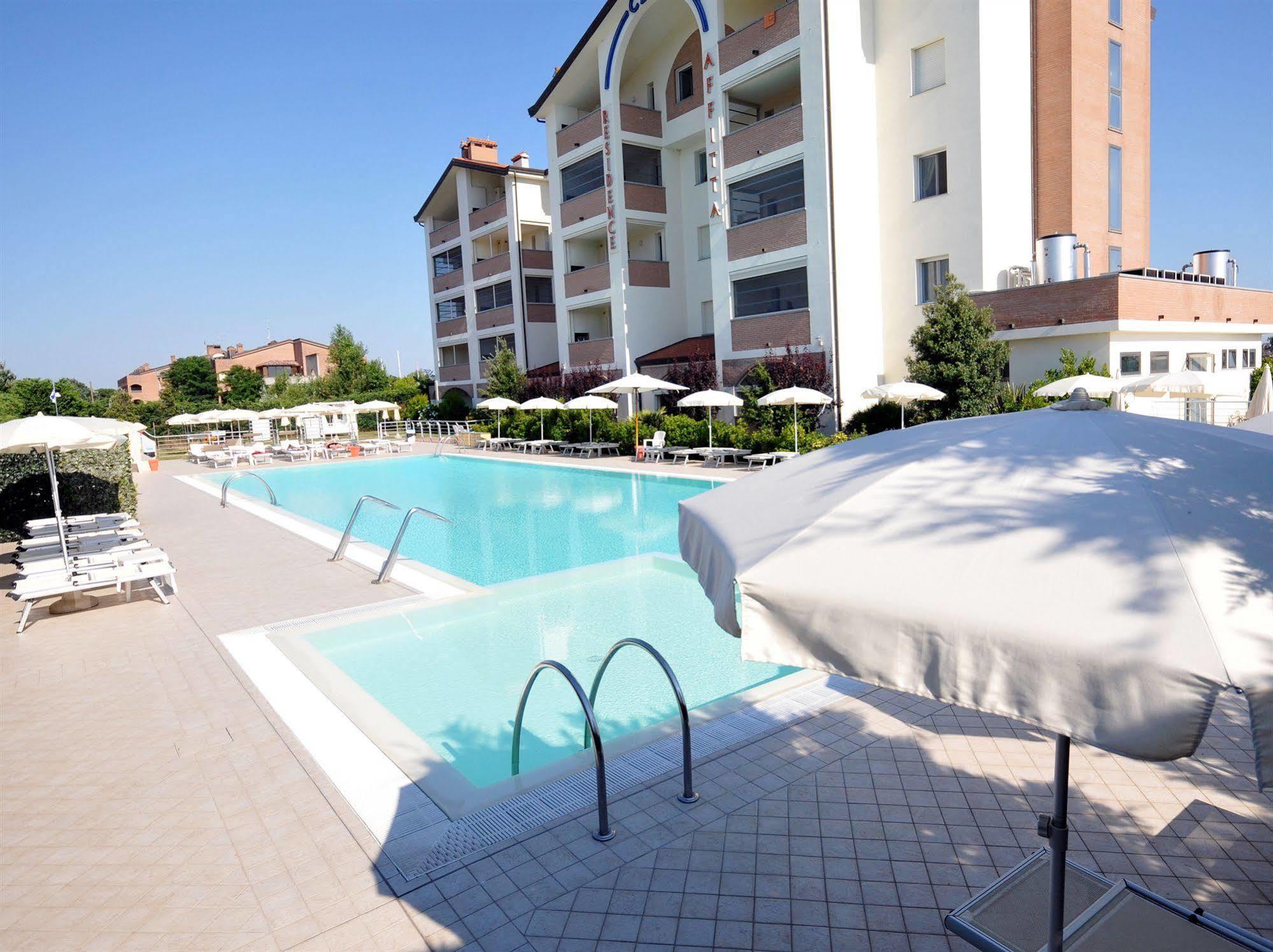 Residence Cleo Llido Degli Estensi Eksteriør billede