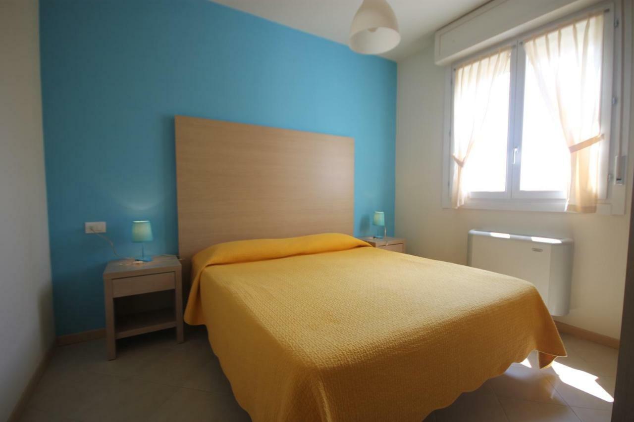 Residence Cleo Llido Degli Estensi Eksteriør billede